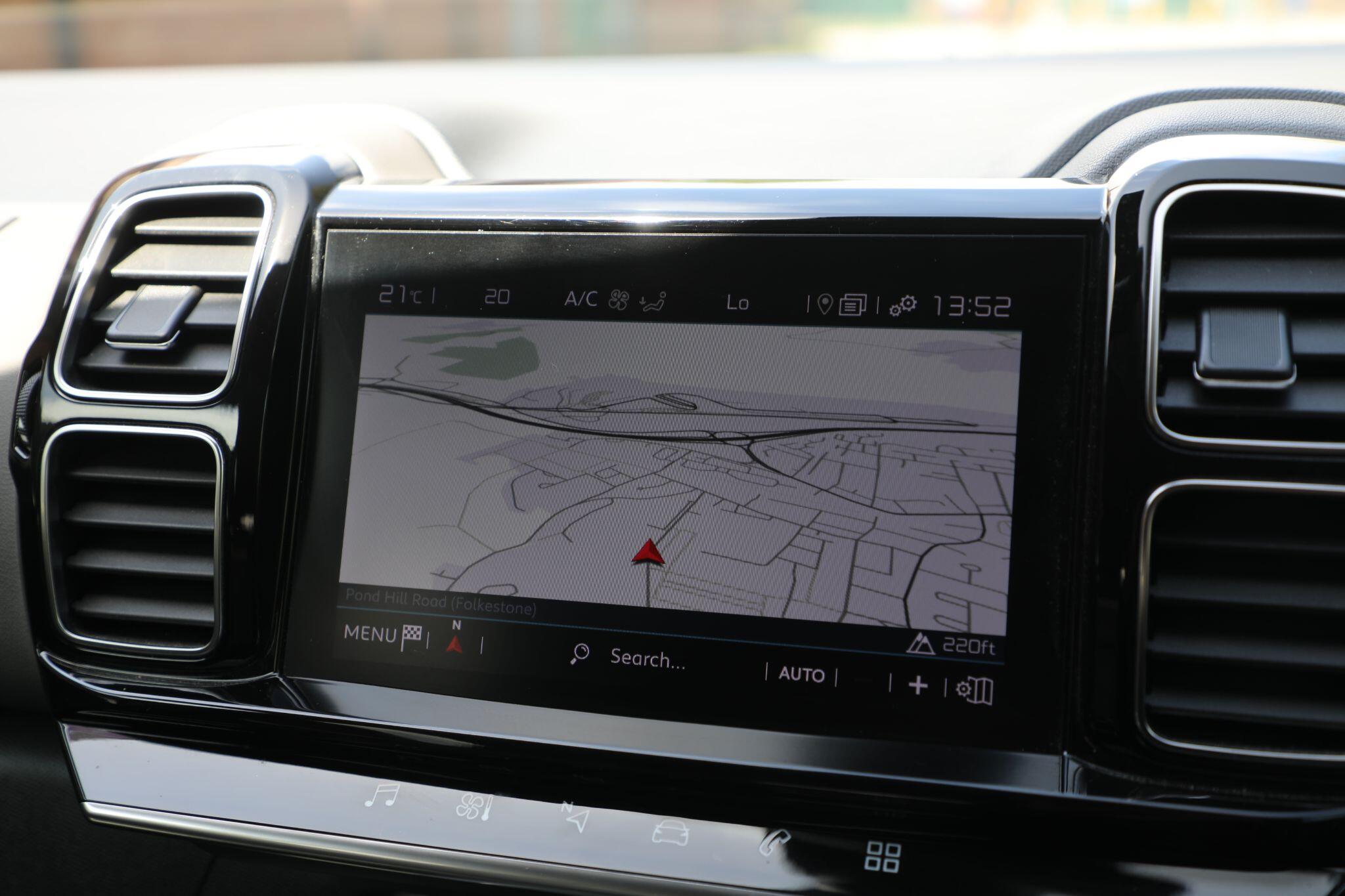Large vehicle image